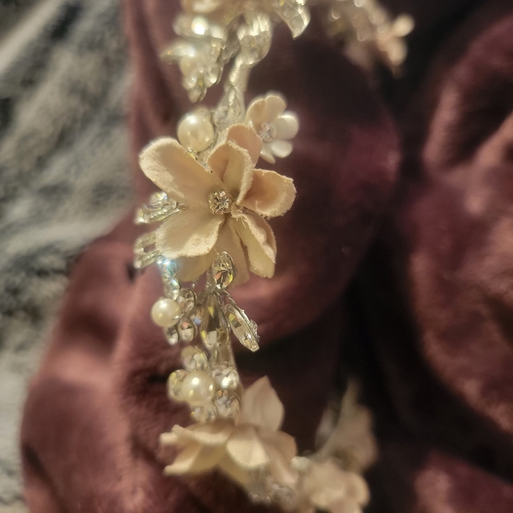 Wedding accessories - Picture 9 of 12
